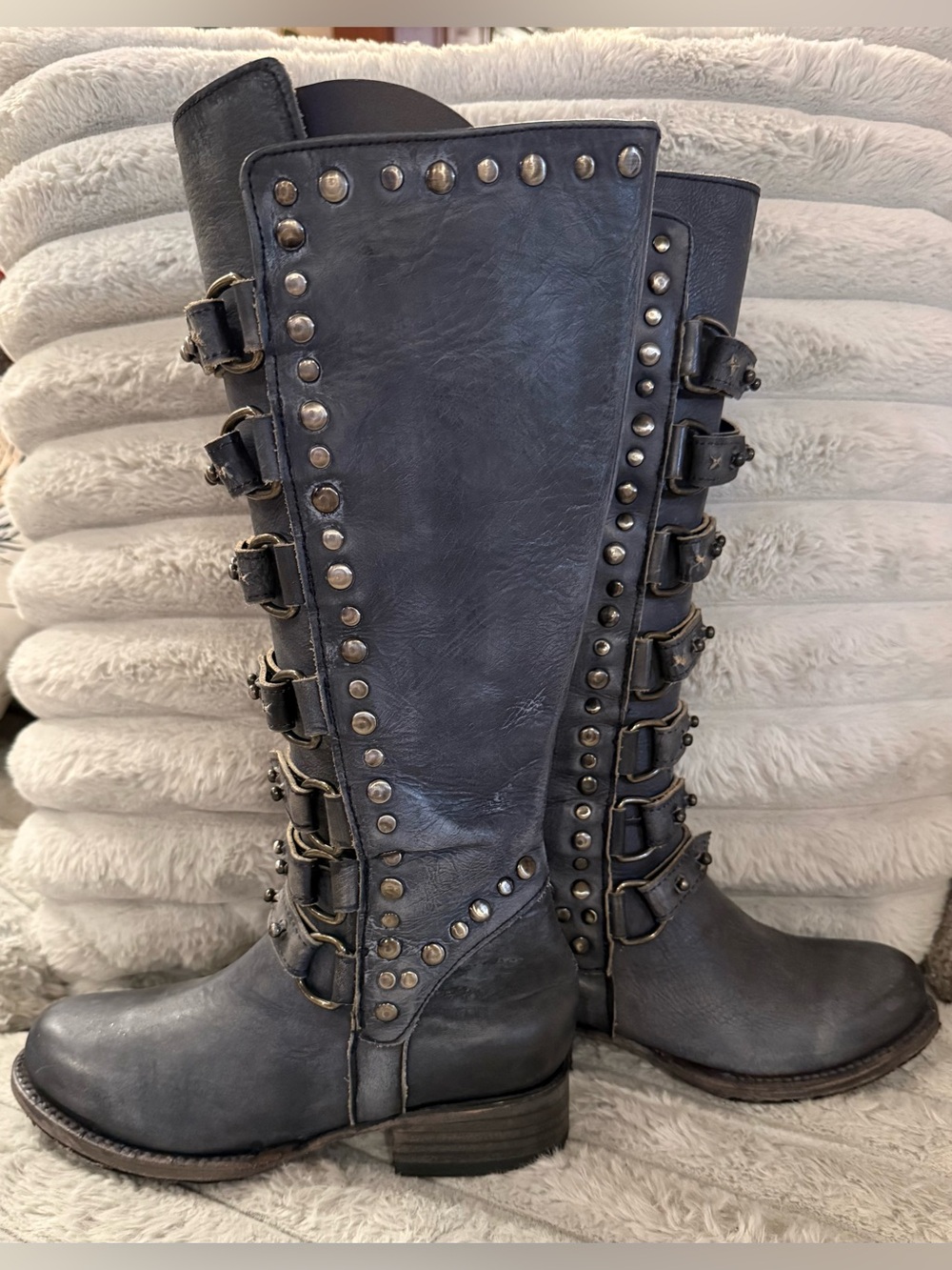 EUC- Freebird “Rory” Boots. Size 7 - Picture 8 of 8